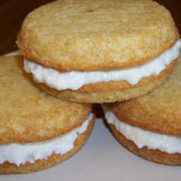 Low Carb Banana Coconut Whoopie Pies