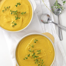 Low-Carb Butternut Squash and Cauliflower Soup