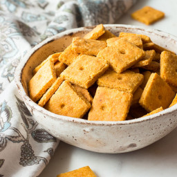 Low Carb Cheddar Cheese Crackers