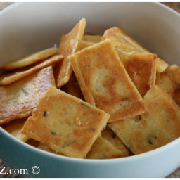 low-carb-cheese-crackers-recipe-keto-friendly-1867994.jpg