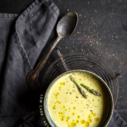 Low-Carb Cream of Asparagus Soup