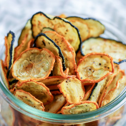 Low-Carb Crispy Zucchini Chips