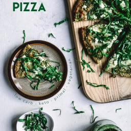 Low-Carb Green Pesto Pizza