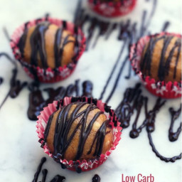 Low Carb Peanut Butter & Chocolate Truffles