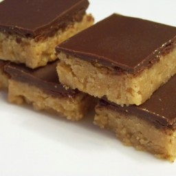 low-carb-peanut-butter-cup-squares-1347006.jpg