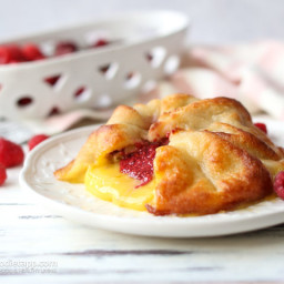 Low-Carb Raspberry Baked Brie