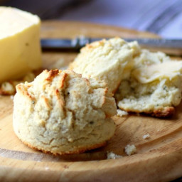 Low Carb Sour Cream Biscuits
