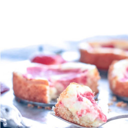 Low Carb Strawberry Swirl Cheesecake