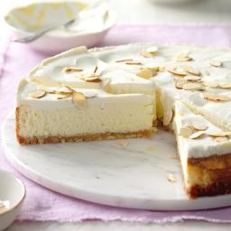 luscious-almond-cheesecake-2415780.jpg