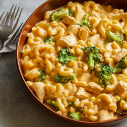 Mac and Cheddar Cheese with Chicken and Broccoli
