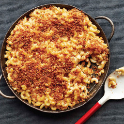 Macaroni and Cheese with Gouda and Caramelized Onions