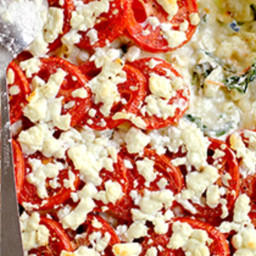 Macaroni with Goat Cheese, Spinach, and Tomatoes