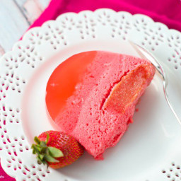 Magic Strawberry Jello Cake