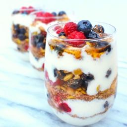 Make-Ahead Fruit and Yogurt Protein Parfaits