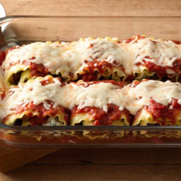 Make-Ahead Meat-Lovers' Lasagna Rolls