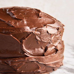 Make This Rich Dairy-Free Chocolate Cake That's Guilt-Free