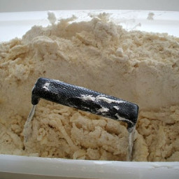 Making Up Pie Crust in Bulk