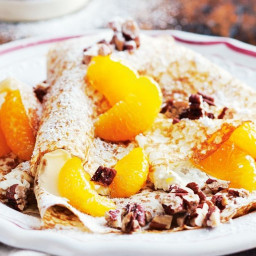 Mandarin and ginger pancakes with pecans