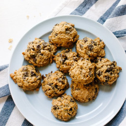 Maple Peanut Butter Chocolate Chip Oatmeal Cookies!