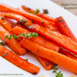 maple-thyme-roasted-carrots-2089898.jpg