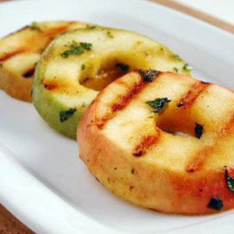 marinated-grilled-apples-with-mint-1671363.jpg