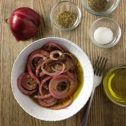 Marinated Red Onions 