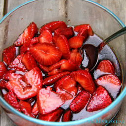 marinated-strawberries-99b921.jpg