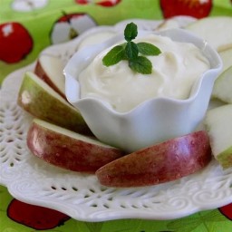 marshmallow-dip-for-apple-slices-123fad3f74b7655340be5f97.jpg