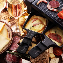 🧀 Mastering French Raclette: Cheese, Melting, and More 🧀