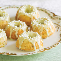 Matcha-Almond Mini Bundt Cakes