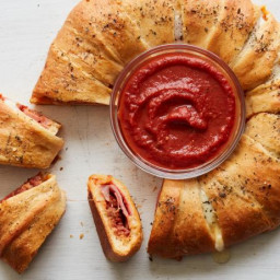 Meat Lover's Pizza Crescent Ring
