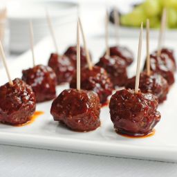 Appetizers - Meatballs with Cocktail Suace