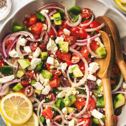 Mediterranean Salad with Greek Salad Dressing