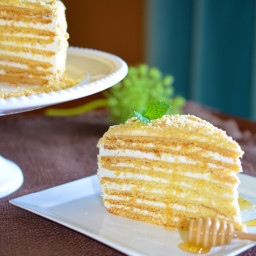 Medovik – Honey cake III- ??????? with Cream Filling
