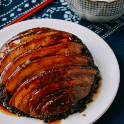 Mei Cai Kou Rou | Pork Belly with Preserved Vegetables