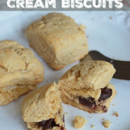 Melt-in-your-Mouth Cream Biscuits