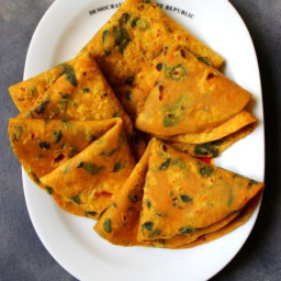 Methi Thepla / Fenugreek leaves flavoured Indian flat Bread
