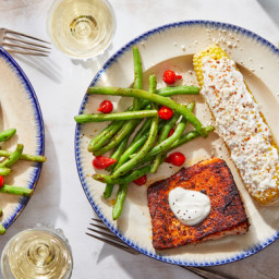 Mexican-Spiced Salmon & Green Beans with Corn on the Cob