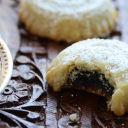 Middle Eastern Date-Filled Cookies (Ma’amoul)