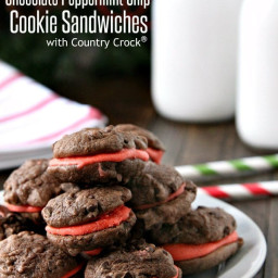 Mini Chocolate Peppermint Chip Cookie Sandwiches