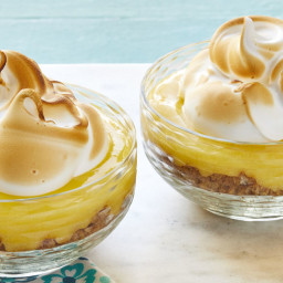 Mini Lemon Meringue Pies Are Perfect Individual Dessert Options