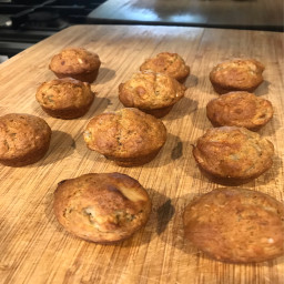 Mini muffins banana and almond
