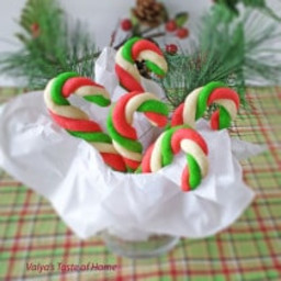 mint-candy-cane-cookies-2126332.jpg