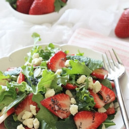 Mixed Baby Greens with Strawberries, Gorgonzola and Poppy Seed Dressing