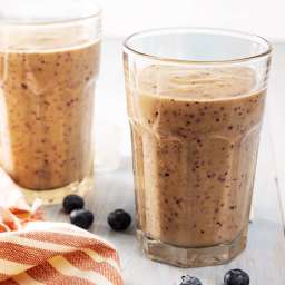 Mixed-Berry Breakfast Smoothie
