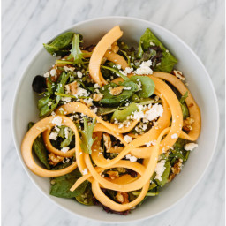 Mixed Greens and Quinoa Salad with Spiralized Cantaloupe