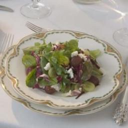 Mixed Greens with Grapes  and  Feta