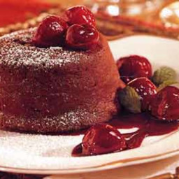 molten-chocolate-cakes-with-cherries-1821350.jpg