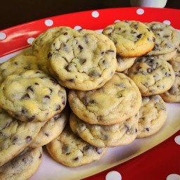 Mom’s Famous Chocolate Chip Cookies