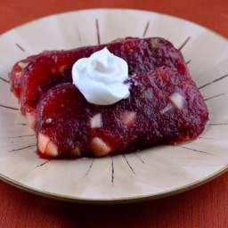 moms-thanksgiving-cranberry-jello-mold-1795130.jpg